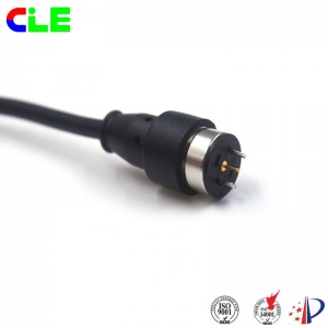 Magnetic usb cable connector with charging